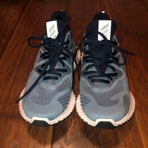 Adidas Alphabounce size 7